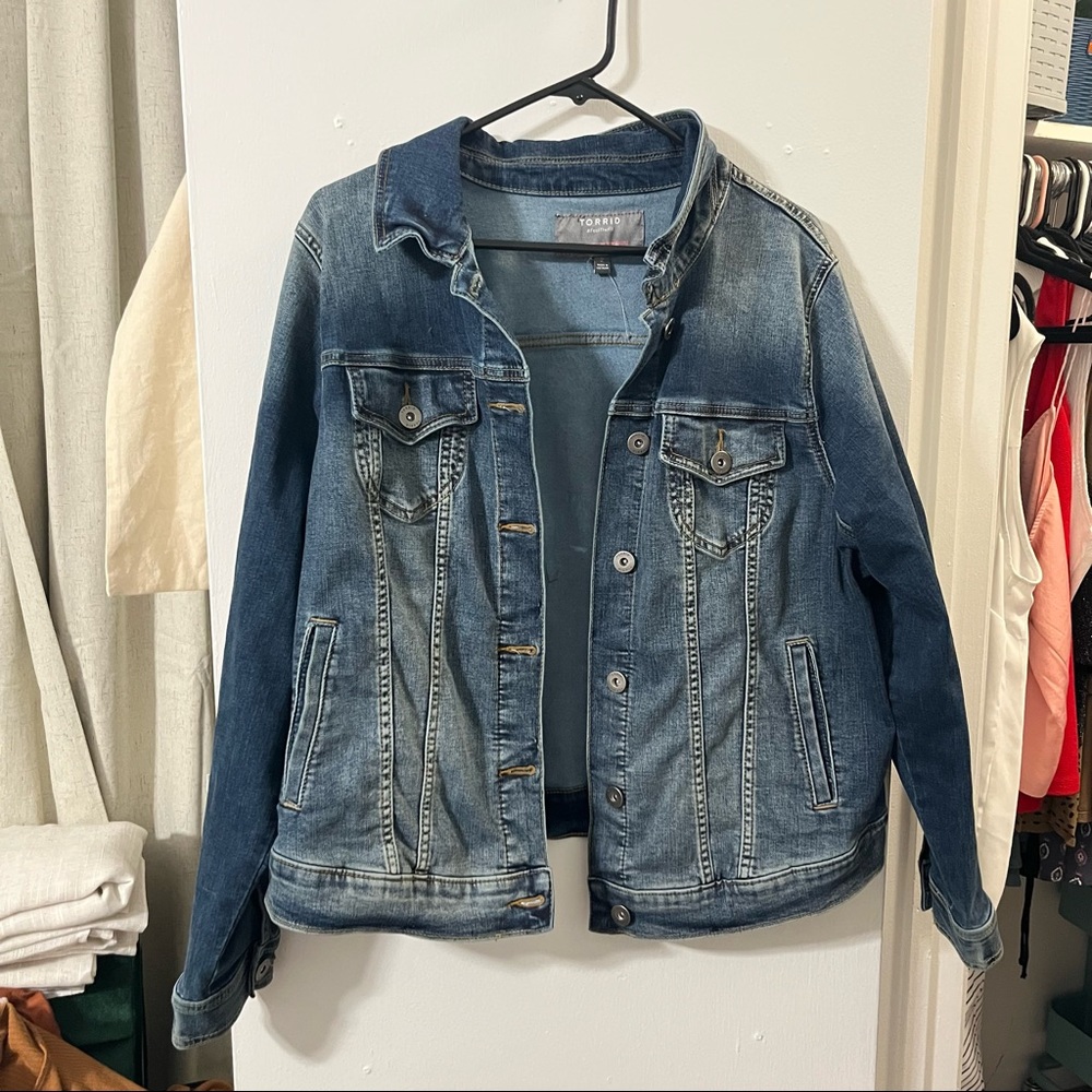 Torrid Denim Jacket Size 2 - New Without Tags